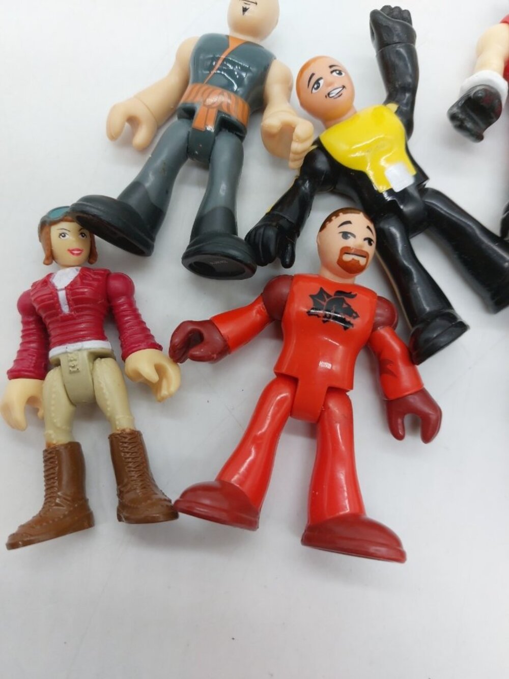 Fisher Price Imaginext Lot Of 8 Men & Women Various Years - Picture 2 of 8